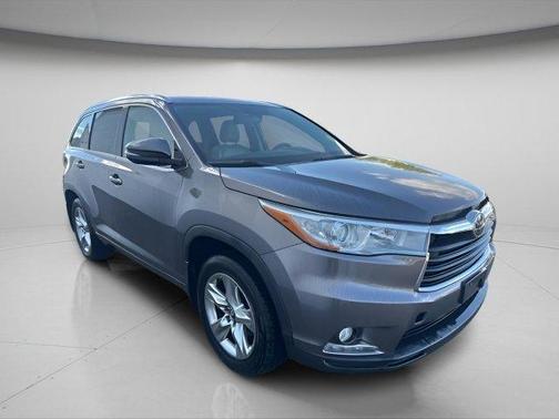 2016 Toyota Highlander Limited Platinum