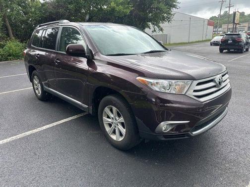 2013 Toyota Highlander SE