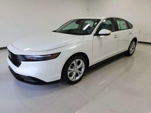 Platinum White Pearl 2024 Honda Accord LX 1.5T