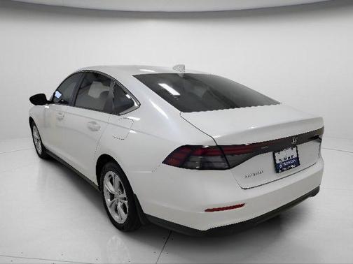 Platinum White Pearl 2024 Honda Accord LX 1.5T