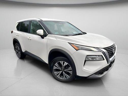 Pearl White Tricoat 2023 Nissan Rogue SV
