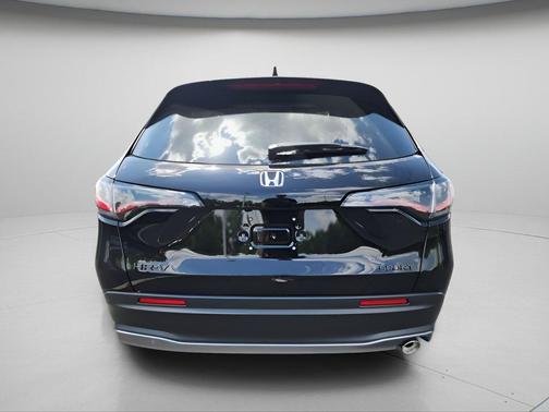 Crystal Black Pearl 2027 Honda HR-V Sport AWD