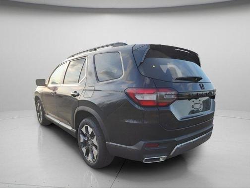 2026 Honda Pilot Touring 8-Passenger