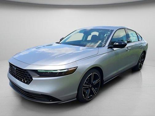 Solar Silver Metallic 2026 Honda Accord SE