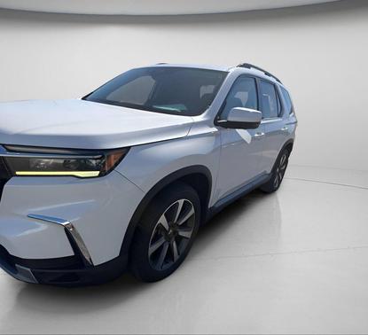 Platinum White Pearl 2023 Honda Pilot AWD Elite