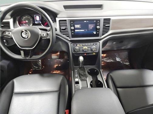 2018 Volkswagen Atlas 2.0T SE w/Technology