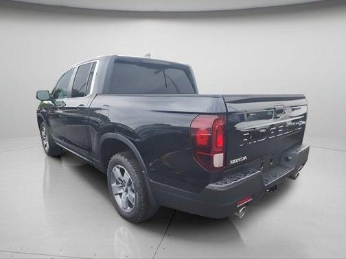 Crystal Black Pearl 2026 Honda Ridgeline RTL