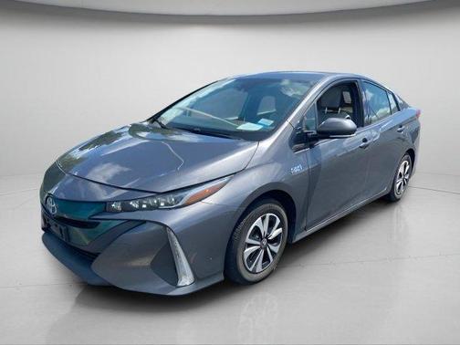Magnetic Gray Metallic 2018 Toyota Prius Prime Plus