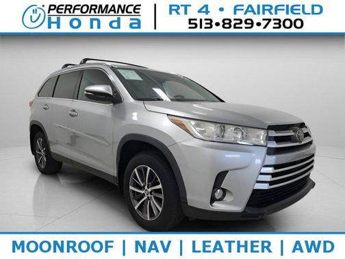 Celestial Silver Metallic 2019 Toyota Highlander XLE