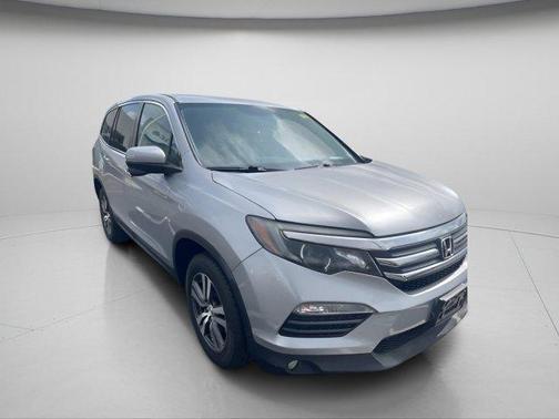Lunar Silver Metallic 2018 Honda Pilot EX-L
