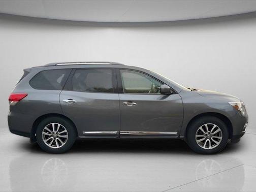 2015 Nissan Pathfinder SL
