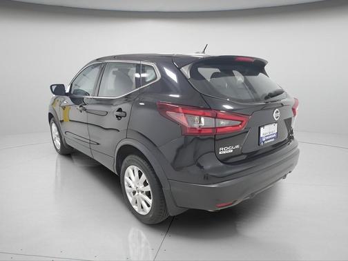 Magnetic Black Pearl 2022 Nissan Rogue Sport S