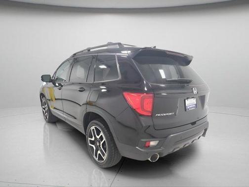 Crystal Black Pearl 2022 Honda Passport AWD Elite