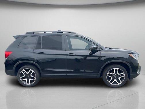 Crystal Black Pearl 2022 Honda Passport AWD Elite