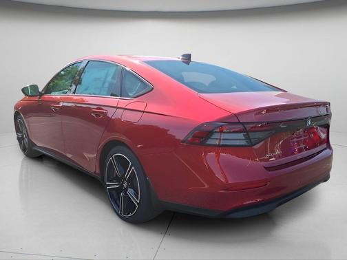 Radiant Red Metallic 2026 Honda Accord SE