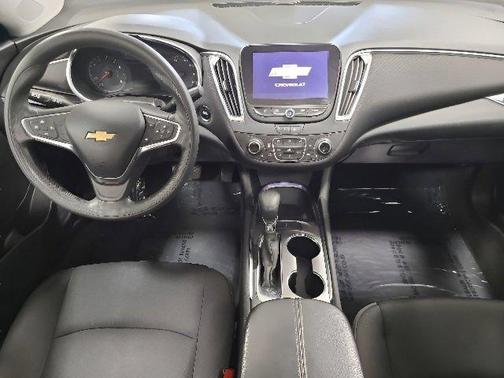 Summit White 2021 Chevrolet Malibu FWD LT