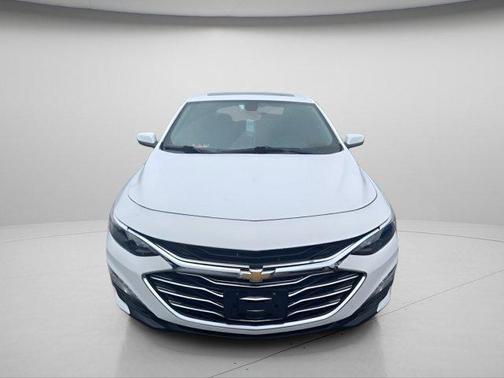 Summit White 2021 Chevrolet Malibu FWD LT