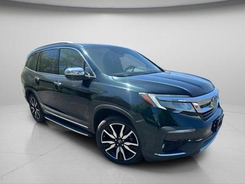 Black Forest Pearl 2020 Honda Pilot Touring 8-Passenger