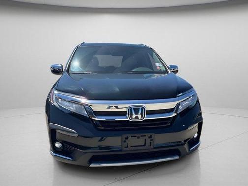 Black Forest Pearl 2020 Honda Pilot Touring 8-Passenger