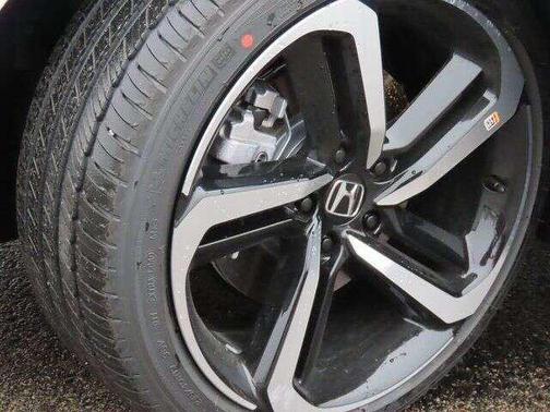 Platinum White Pearl 2022 Honda Accord Sport 2.0T