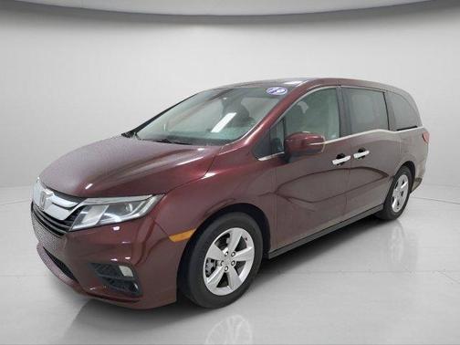 Deep Scarlet Pearl 2019 Honda Odyssey EX-L