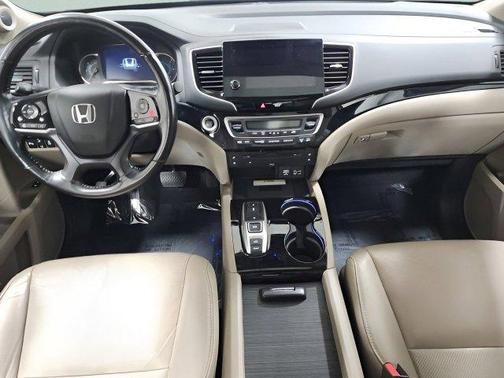 2020 Honda Pilot AWD Elite