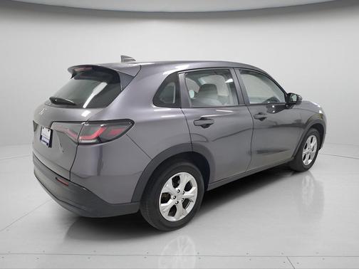 Modern Steel Metallic 2024 Honda HR-V LX