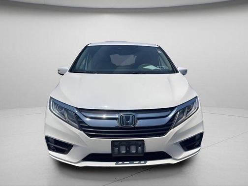 White Diamond Pearl 2018 Honda Odyssey EX