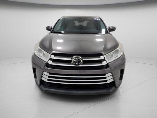 2019 Toyota Highlander LE I4