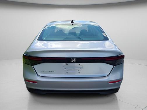 Solar Silver Metallic 2026 Honda Accord SE