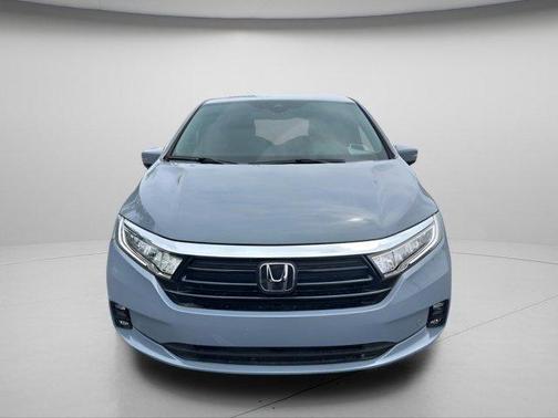 Modern Steel Metallic 2024 Honda Odyssey Touring