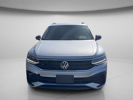 2022 Volkswagen Tiguan 2.0T SE R-Line Black 4MOTION
