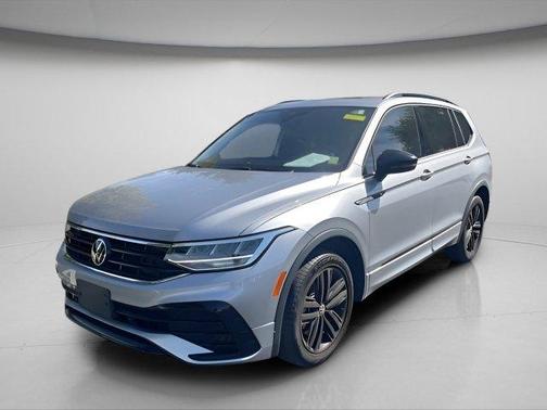 2022 Volkswagen Tiguan 2.0T SE R-Line Black 4MOTION