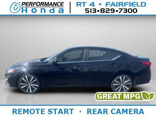 Super Black 2022 Nissan Altima SR Intelligent AWD