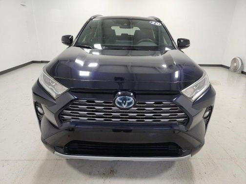 2020 Toyota RAV4 Hybrid SE