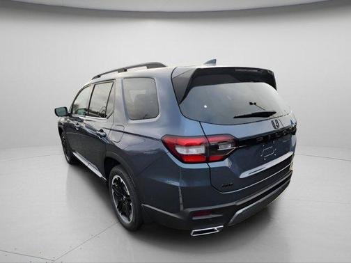 Smoke Blue Pearl 2026 Honda Pilot Touring 8-Passenger