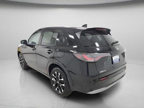 Crystal Black Pearl 2026 Honda HR-V EX-L