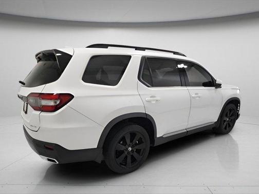 2023 Honda Pilot AWD Elite