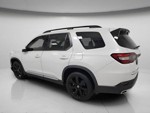 2023 Honda Pilot AWD Elite