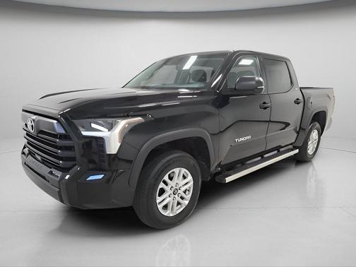 Midnight Black Metallic 2024 Toyota Tundra SR5