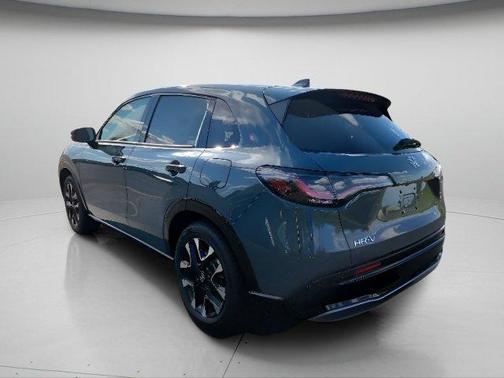 Nordic Forest Pearl 2027 Honda HR-V EX-L