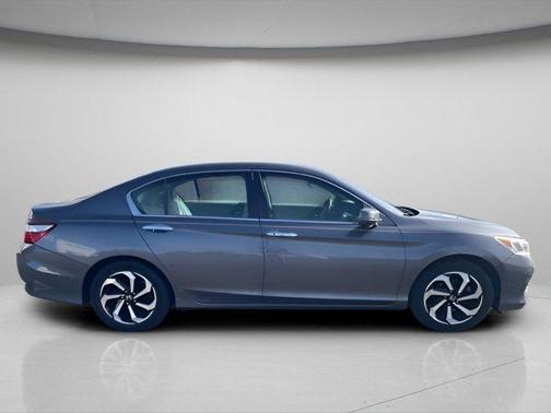2017 Honda Accord EX