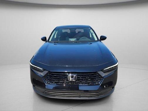 Crystal Black Pearl 2026 Honda Accord SE