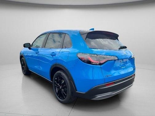 Boost Blue Pearl 2027 Honda HR-V Sport