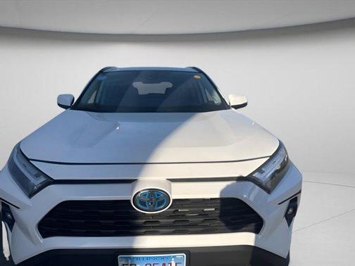2022 Toyota RAV4 Hybrid XLE Premium