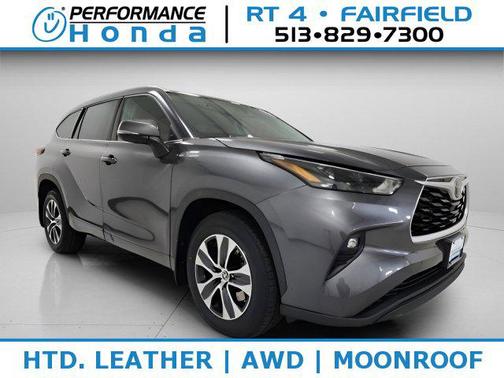 Magnetic Gray Metallic 2022 Toyota Highlander XLE