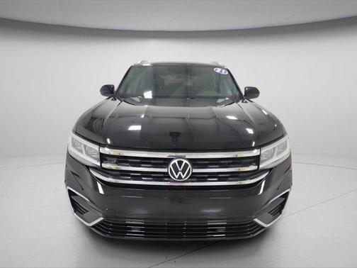 2021 Volkswagen Atlas Cross Sport 3.6L V6 SE w/Technology R-Line