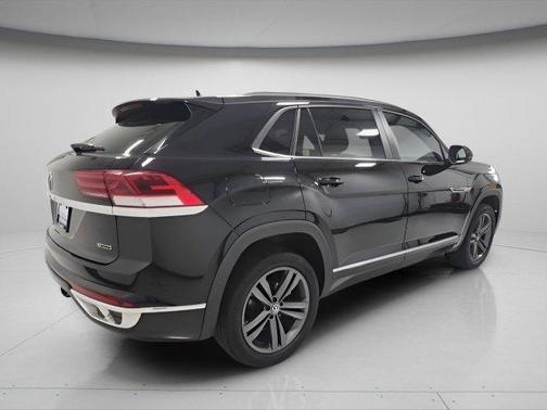 2021 Volkswagen Atlas Cross Sport 3.6L V6 SE w/Technology R-Line