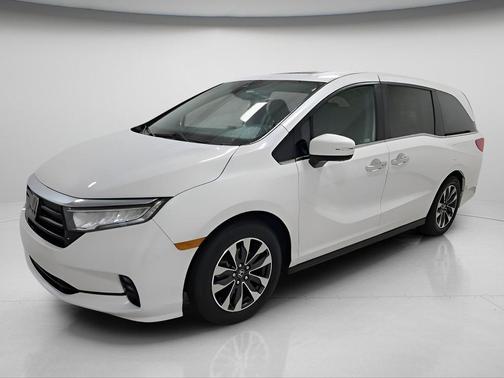 Platinum White Pearl 2024 Honda Odyssey EX-L