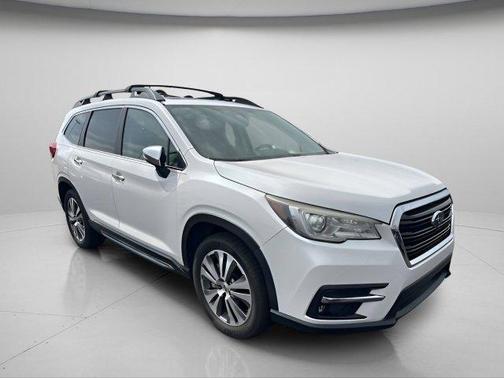 Crystal White Pearl 2019 Subaru Ascent Touring 7-Passenger
